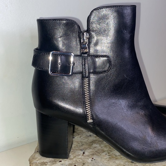 Lauren Ralph Lauren Hadara Black Cow Leather Ankle Boot Silver Zipper Buckle 9.5 - Picture 3 of 13